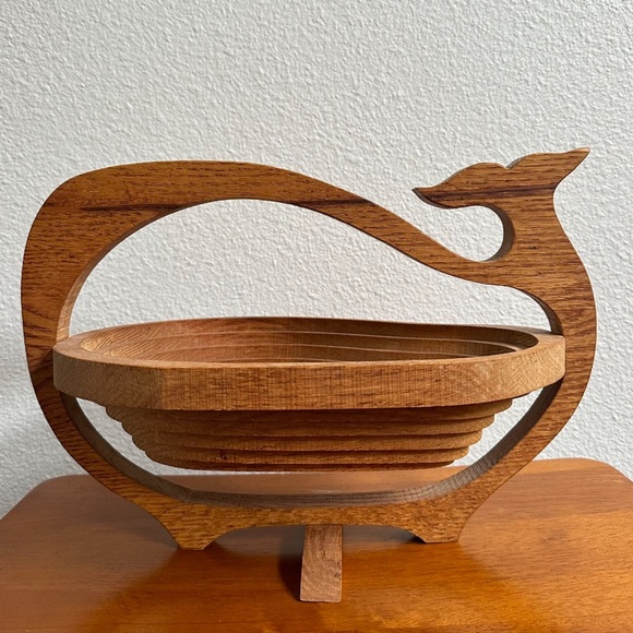 Other - Vintage 1988 Silhouette Baskets Whale Wood Basket Retro Home Decor